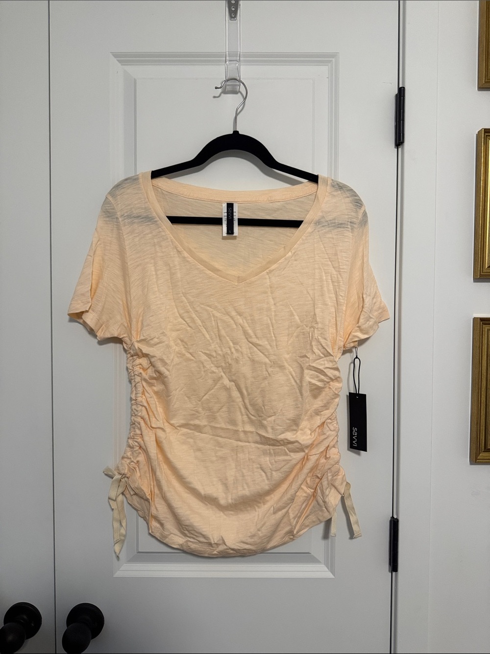 Gathered V-Neck Short Sleeve Tee in Shell